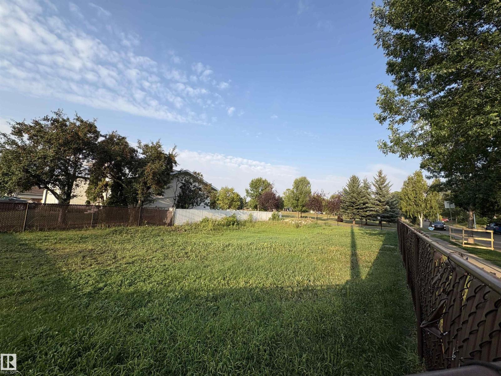 4644 115 AV NW, Edmonton, Alberta