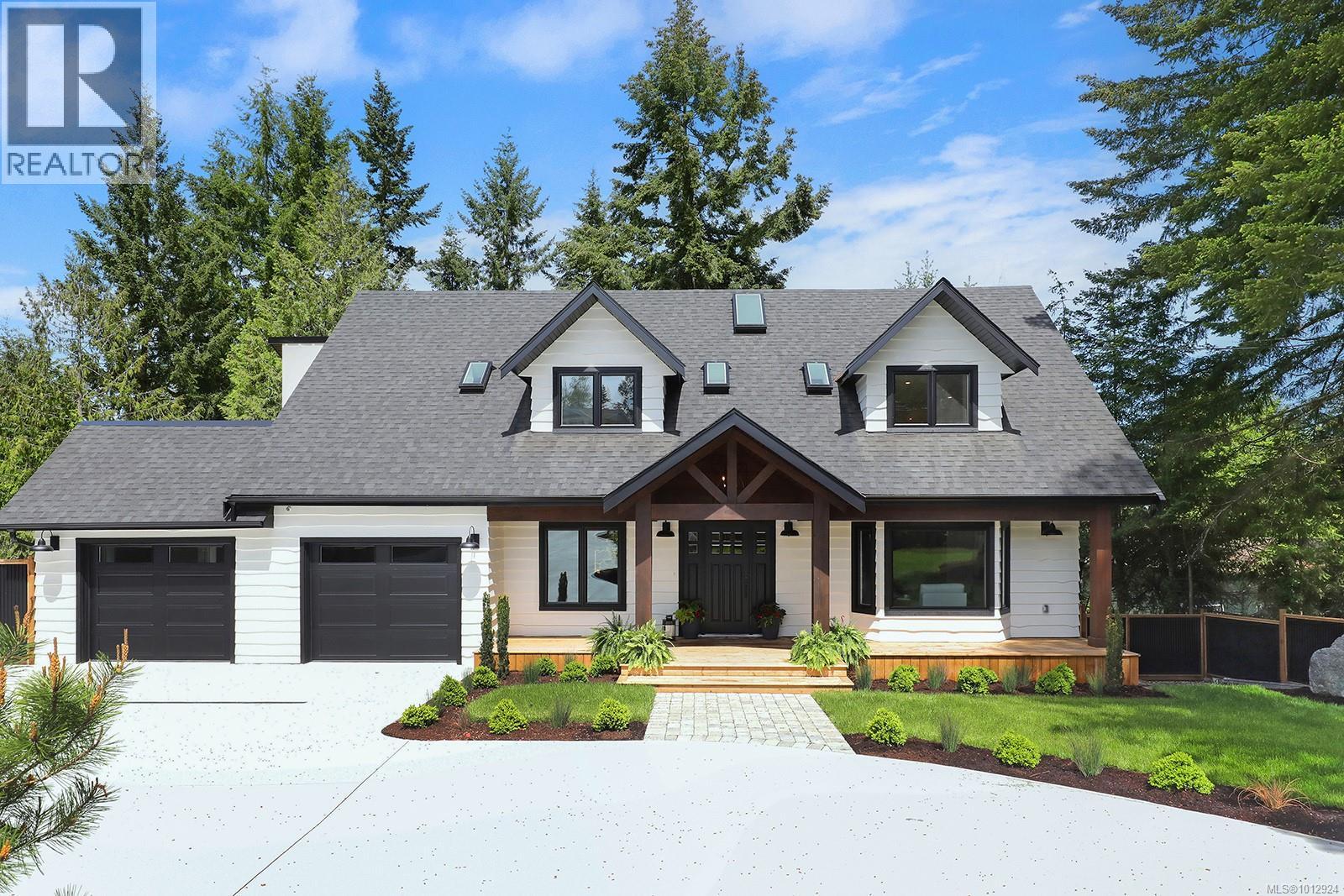 177 Sunningdale Rd E, Qualicum Beach, British Columbia