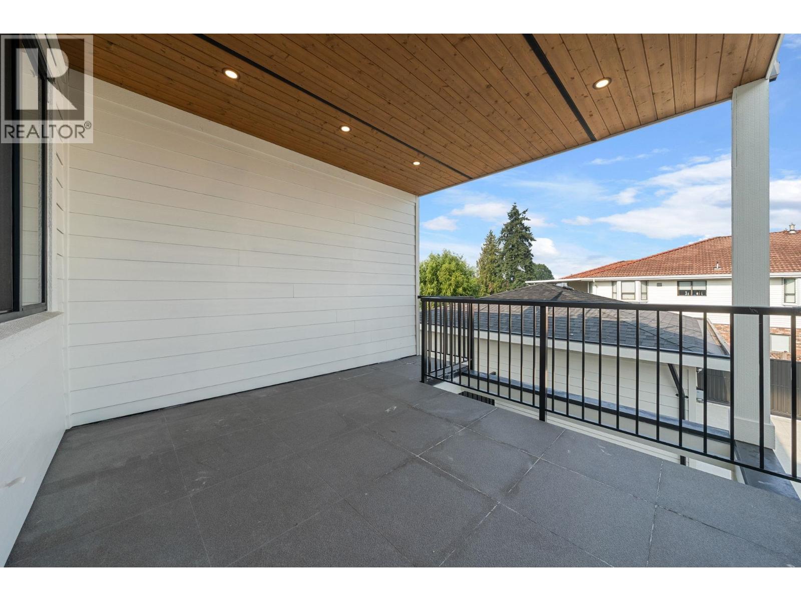 7588 2nd Street, Burnaby, British Columbia  V3N 3R6 - Photo 37 - R3042947