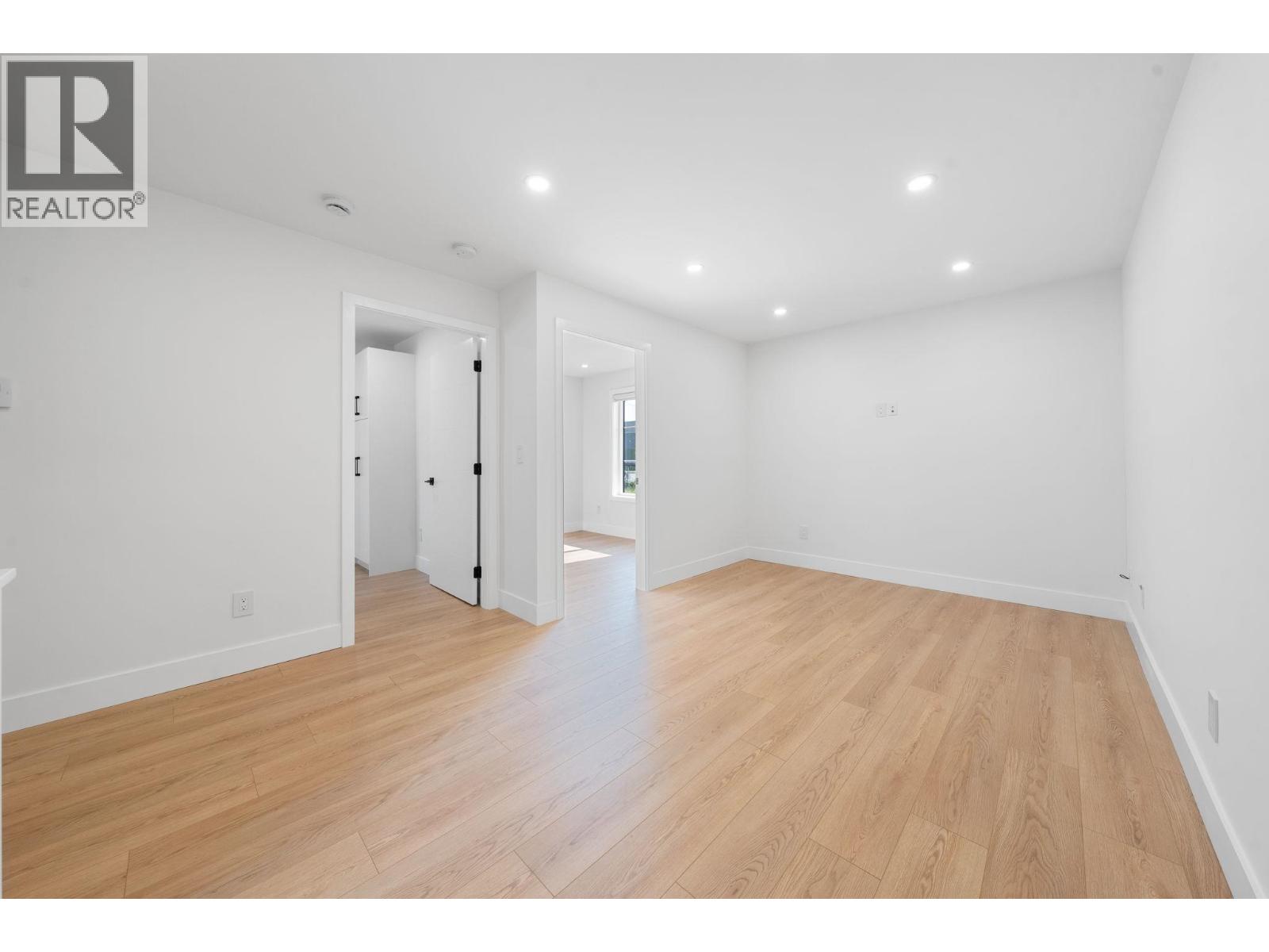 7588 2nd Street, Burnaby, British Columbia  V3N 3R6 - Photo 30 - R3042947
