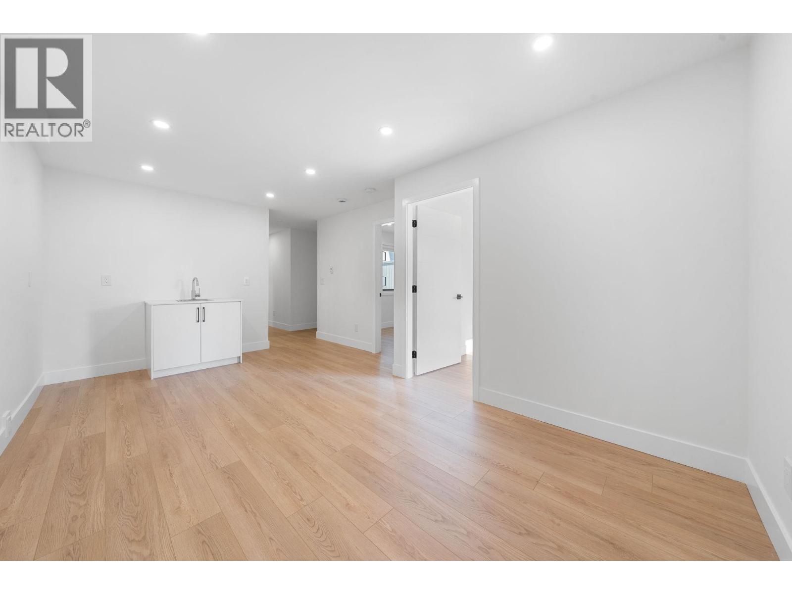 7588 2nd Street, Burnaby, British Columbia  V3N 3R6 - Photo 31 - R3042947