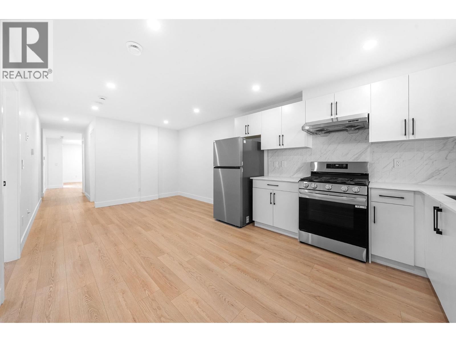 7588 2nd Street, Burnaby, British Columbia  V3N 3R6 - Photo 26 - R3042947