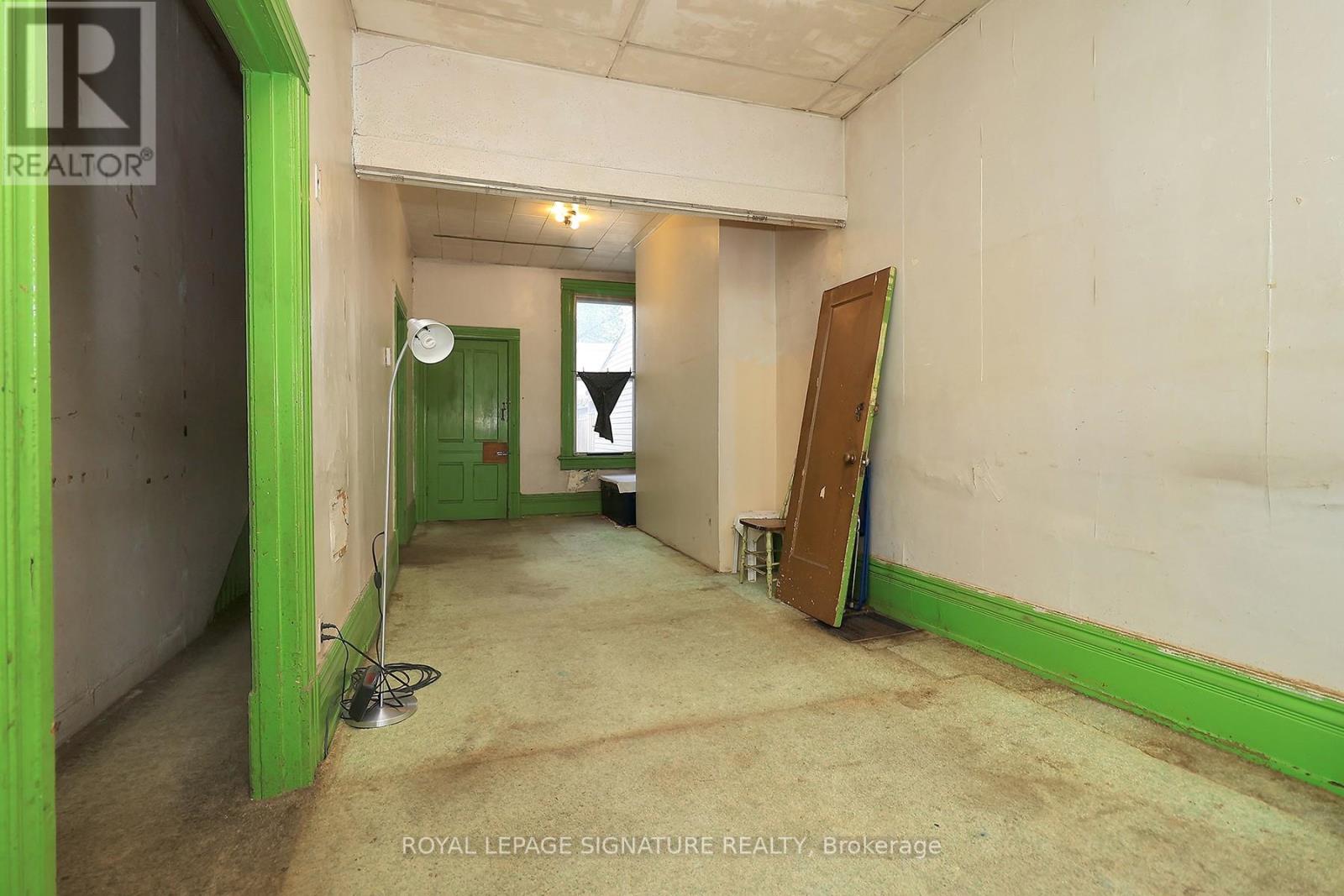 Property at 360 LOGAN AVENUE image 4