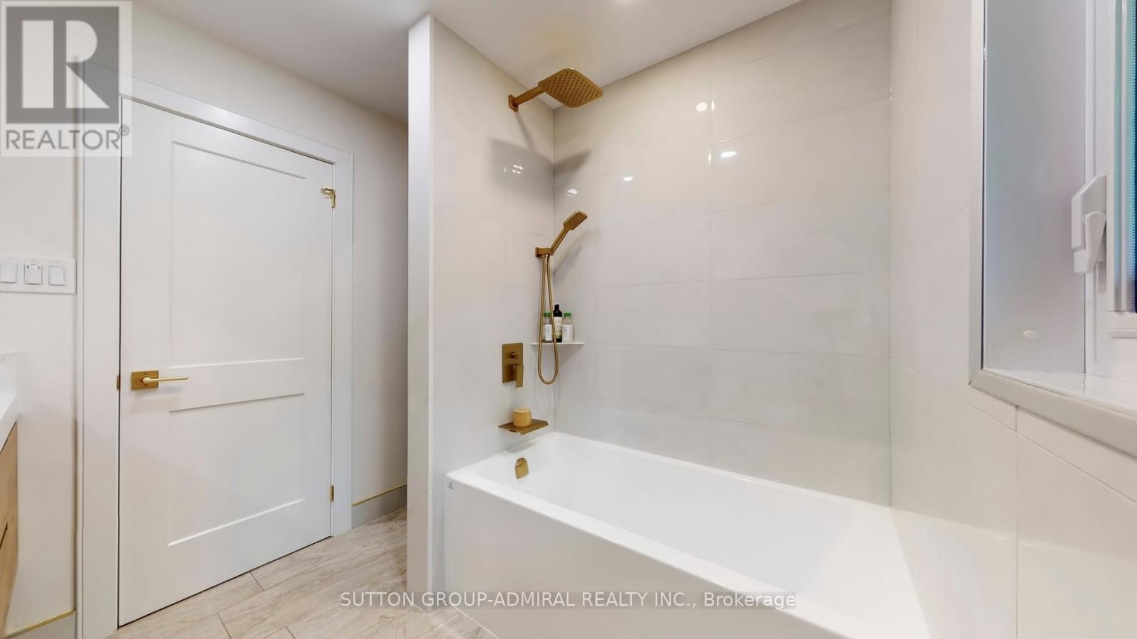 9767 Niagara River Parkway, Niagara Falls (Lyons Creek), Ontario  L2G 0N9 - Photo 17 - X12381289