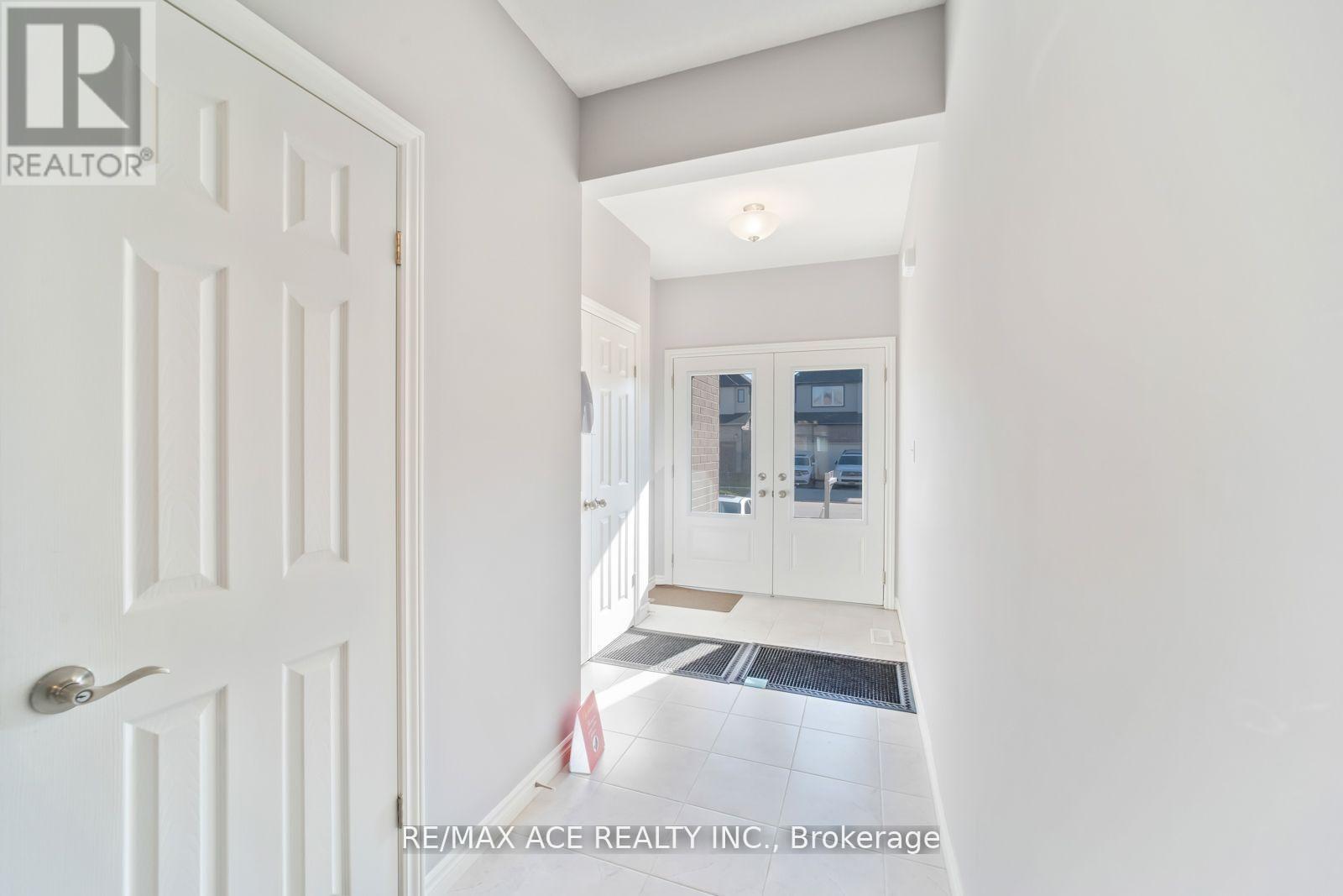 107 Honey Street, Cambridge, Ontario  N1T 0B7 - Photo 12 - X12381304