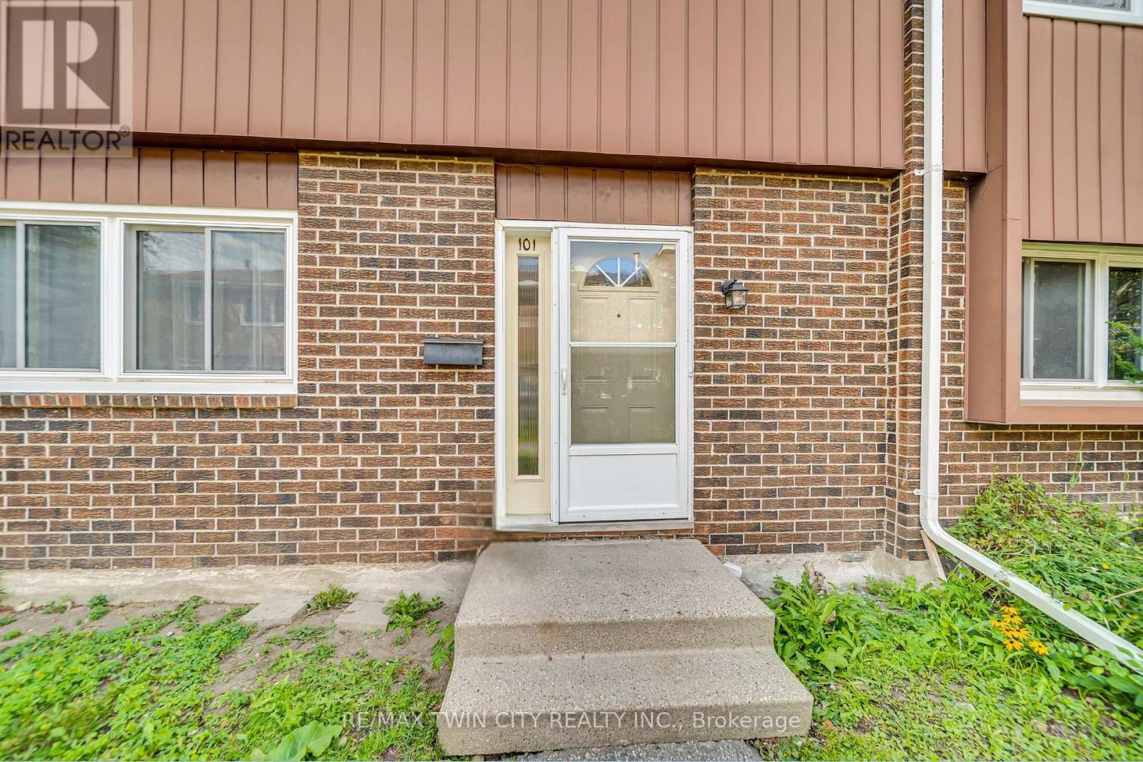 101 - 121 University Avenue E, Waterloo, Ontario  N2J 4J1 - Photo 2 - X12381339