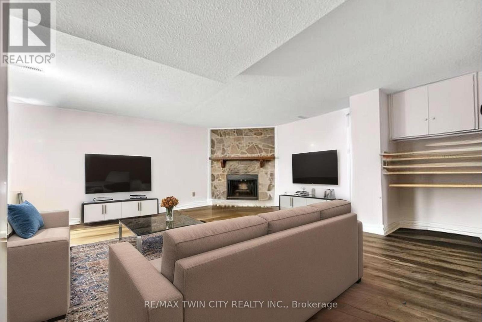 101 - 121 University Avenue E, Waterloo, Ontario  N2J 4J1 - Photo 31 - X12381339
