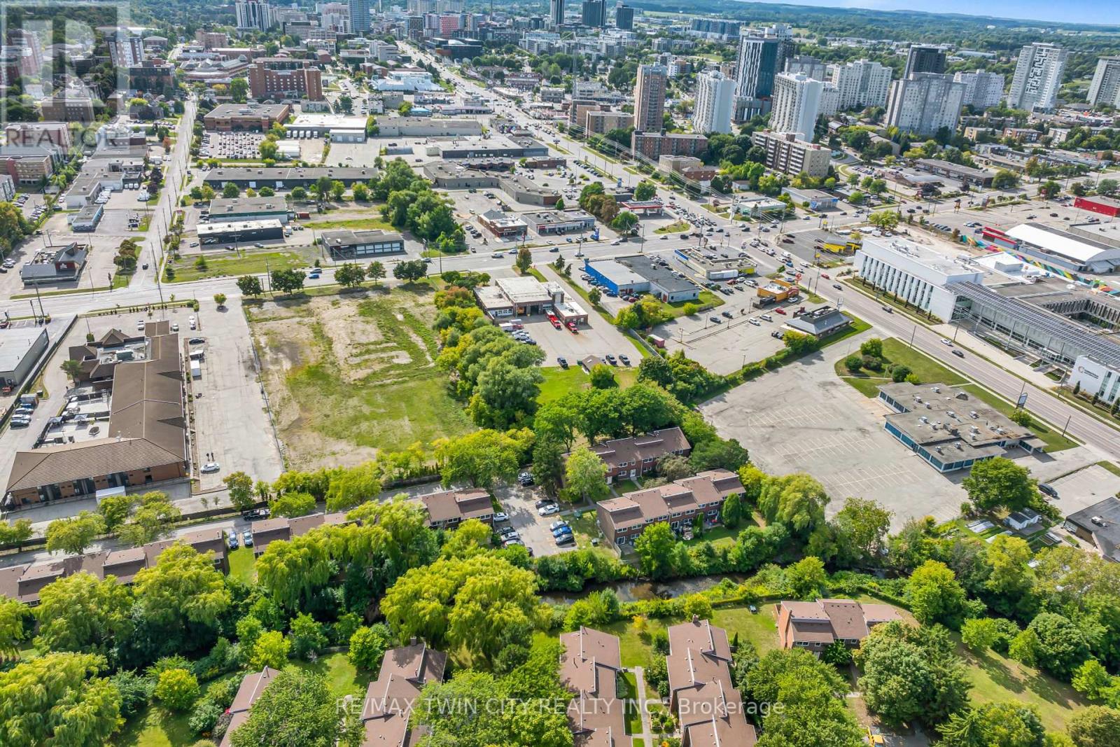 101 - 121 University Avenue E, Waterloo, Ontario  N2J 4J1 - Photo 38 - X12381339