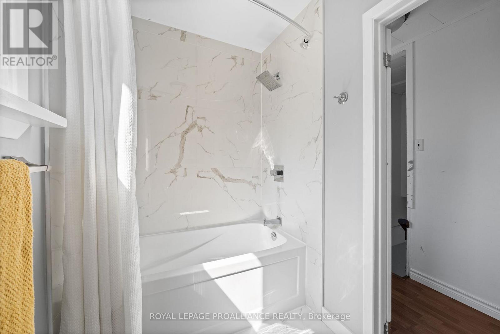 1692 North Big Island Road, Prince Edward County, Ontario  K0K 1W0 - Photo 46 - X12305786