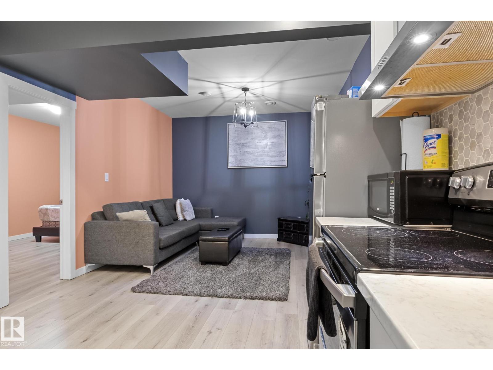 2070 Graydon Hill Cr Sw, Edmonton, Alberta  T6W 4C7 - Photo 36 - E4456071
