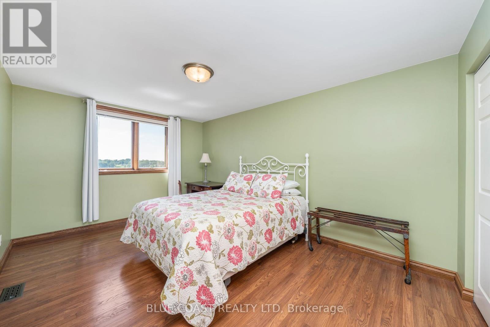 1031 St Clair Parkway, St. Clair, Ontario  N0N 1M0 - Photo 20 - X12381640