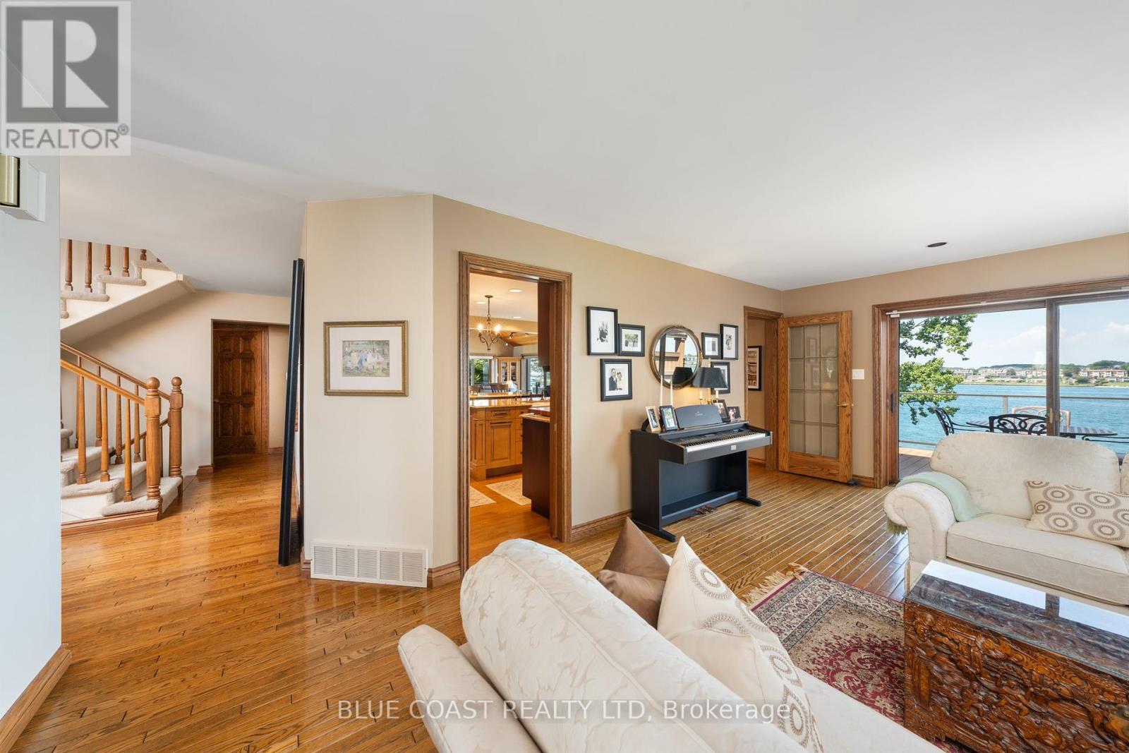 1031 St Clair Parkway, St. Clair, Ontario  N0N 1M0 - Photo 3 - X12381640