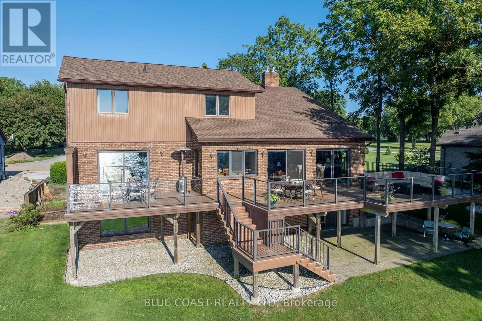 1031 St Clair Parkway, St. Clair, Ontario  N0N 1M0 - Photo 36 - X12381640