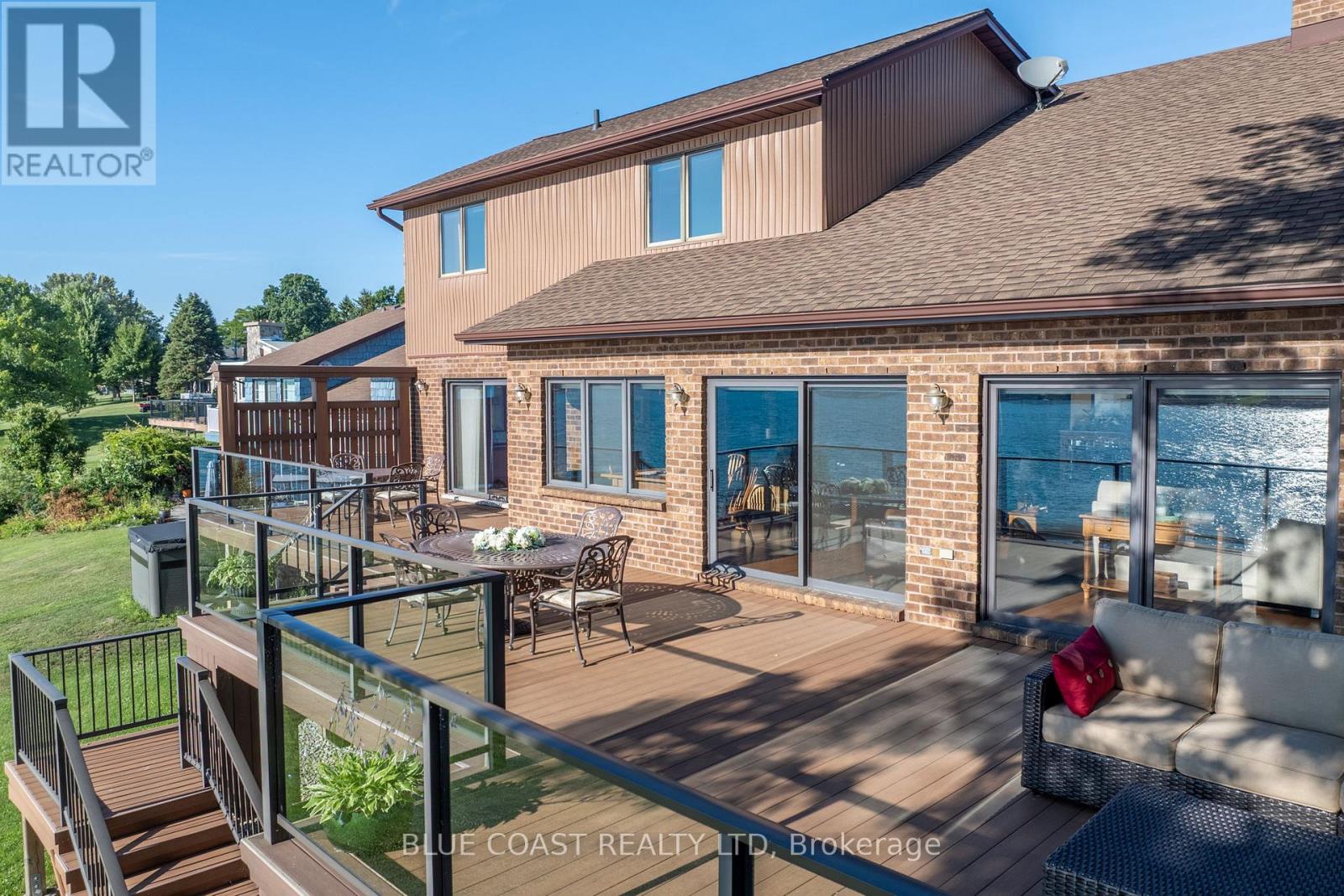 1031 St Clair Parkway, St. Clair, Ontario  N0N 1M0 - Photo 39 - X12381640
