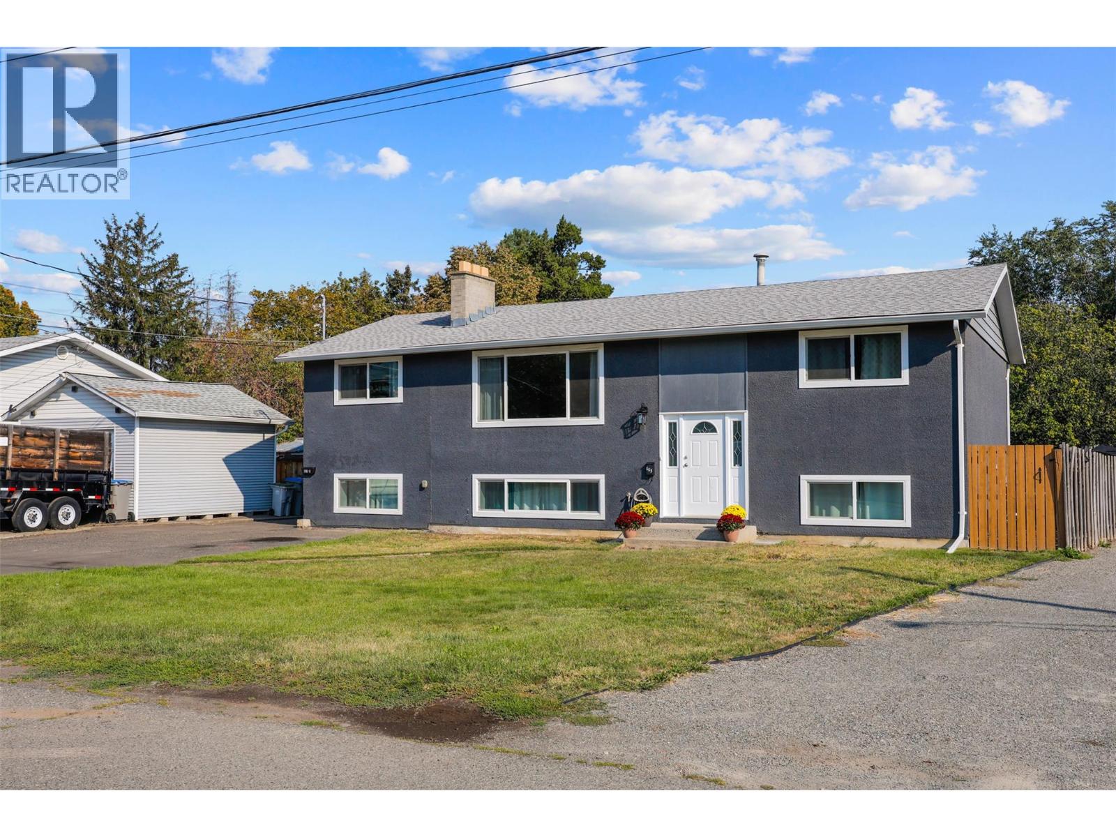 669 VALDES Drive, Kamloops, British Columbia