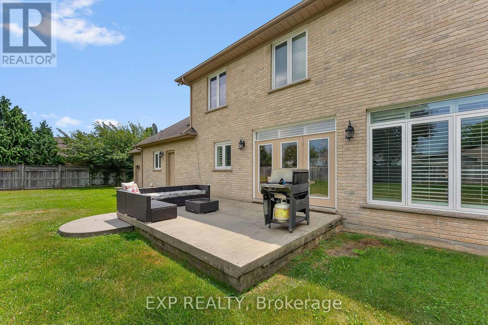7847 Cathedral Drive, Niagara Falls, Ontario  L2H 2Z3 - Photo 35 - X12381646