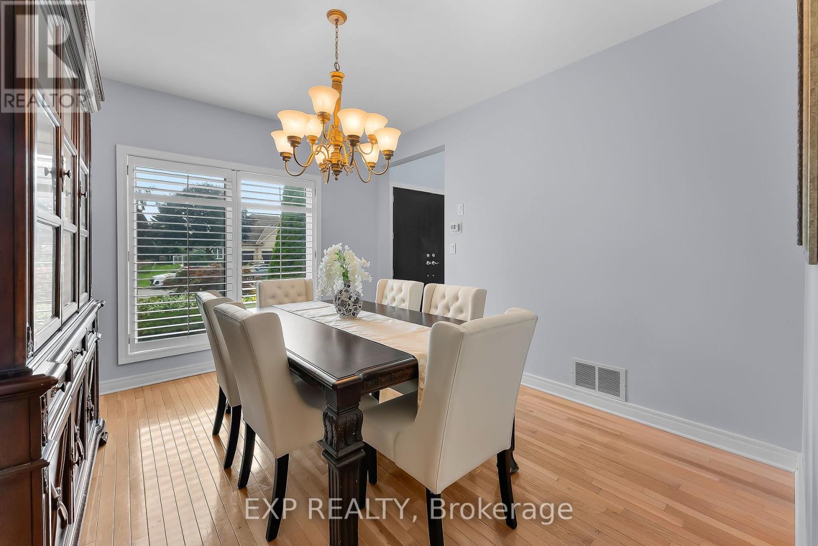 7847 Cathedral Drive, Niagara Falls, Ontario  L2H 2Z3 - Photo 8 - X12381646