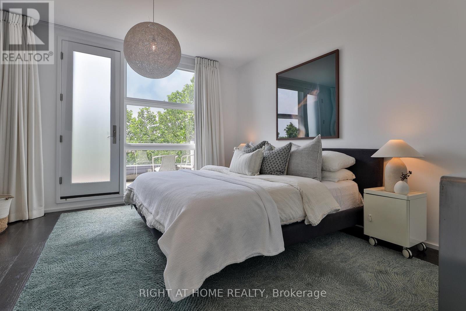207 Claremont Street, Toronto, Ontario  M6J 2N1 - Photo 13 - C12381417