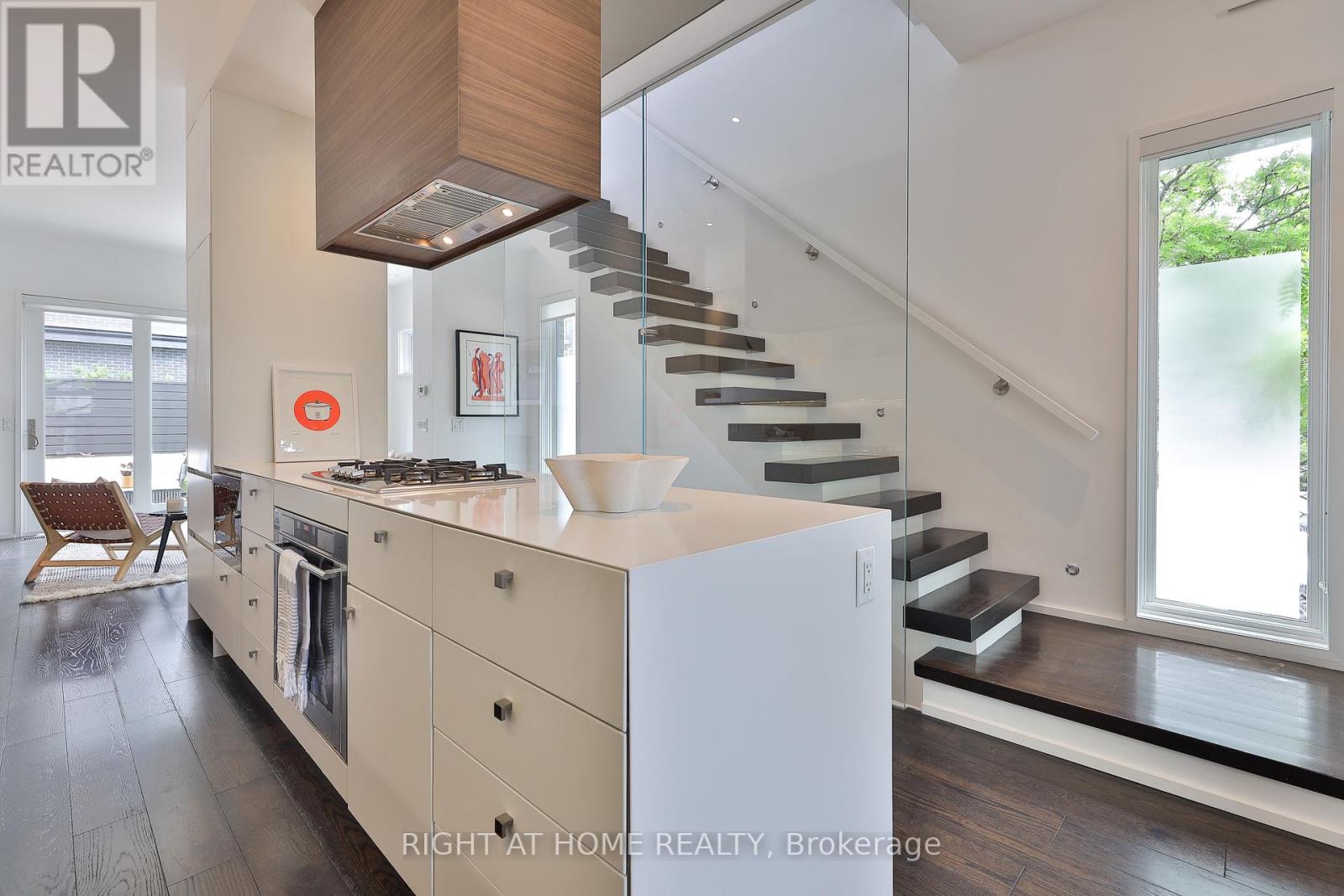 Property at 207 CLAREMONT STREET image 5