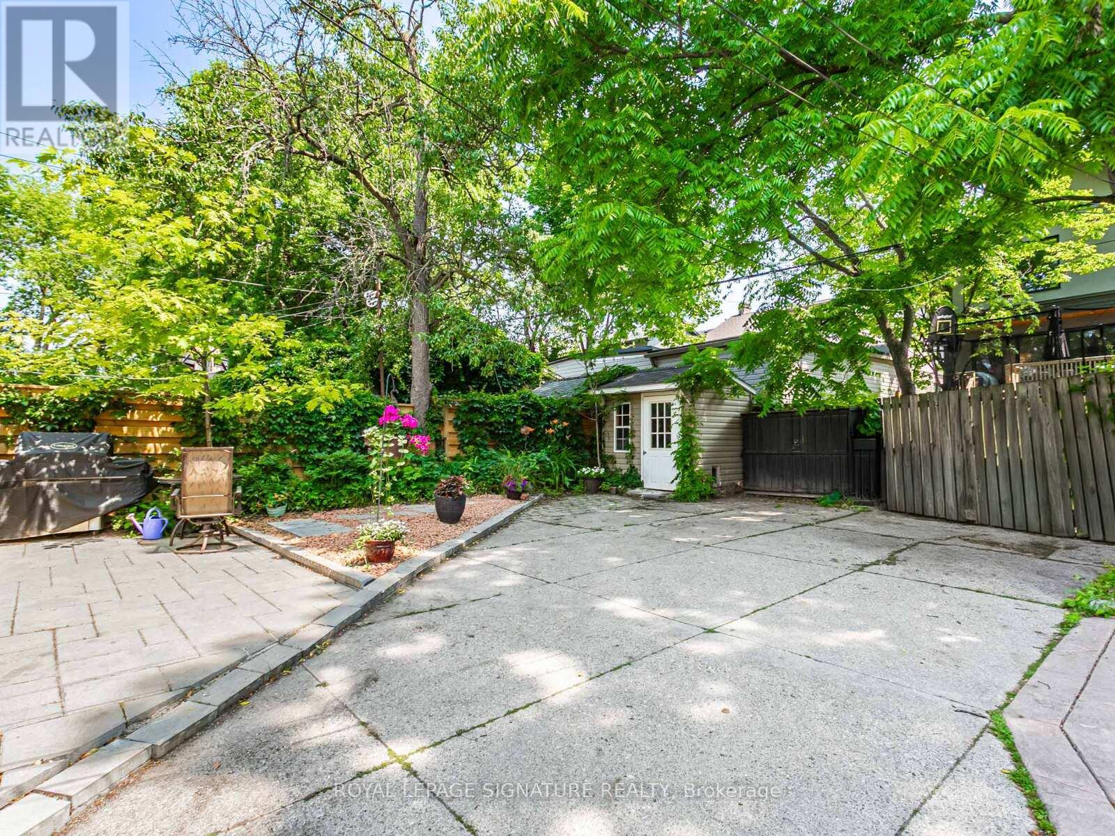 209 Arlington Avenue, Toronto (Humewood-Cedarvale), Ontario  M6C 2Z4 - Photo 18 - C12381499
