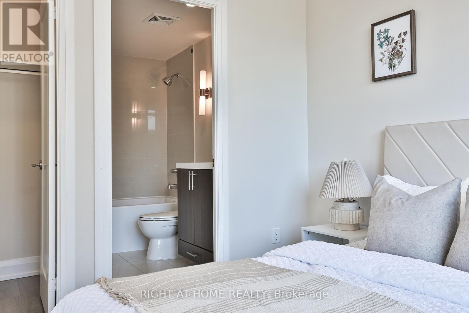 709 - 18 Graydon Hall Drive, Toronto (Parkwoods-Donalda), Ontario  M3A 0A4 - Photo 21 - C12381520