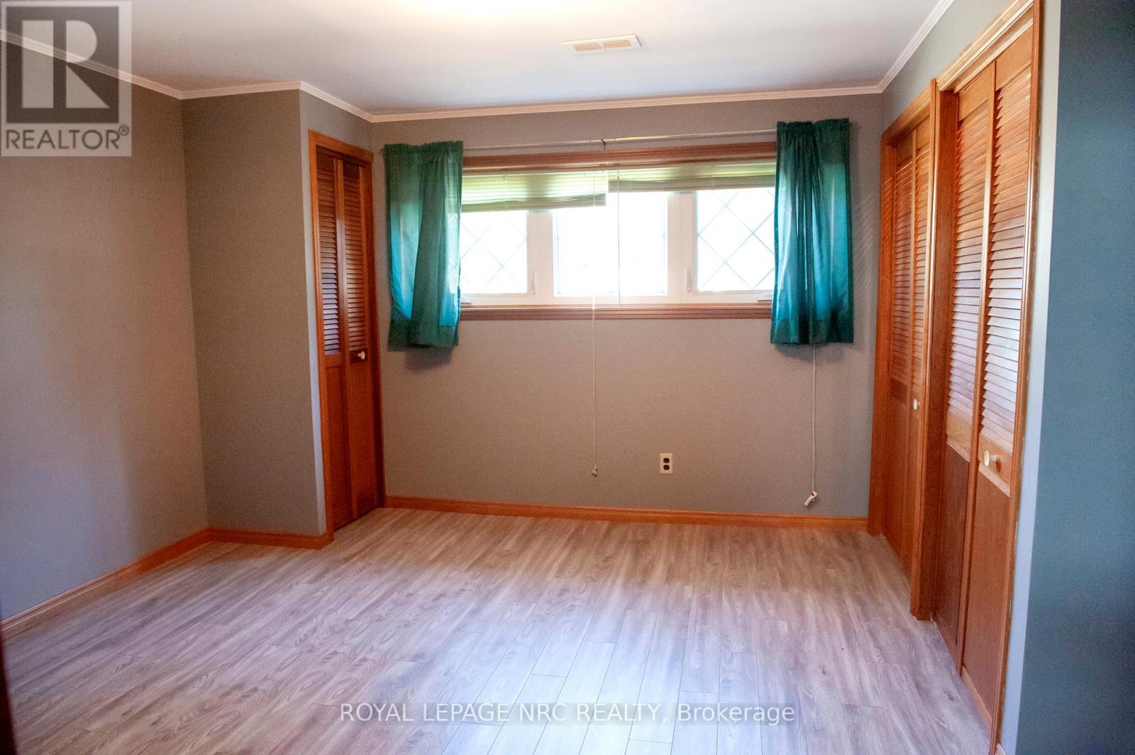 66 Rolling Acres Drive, Welland, Ontario  L3C 3N3 - Photo 27 - X12362308