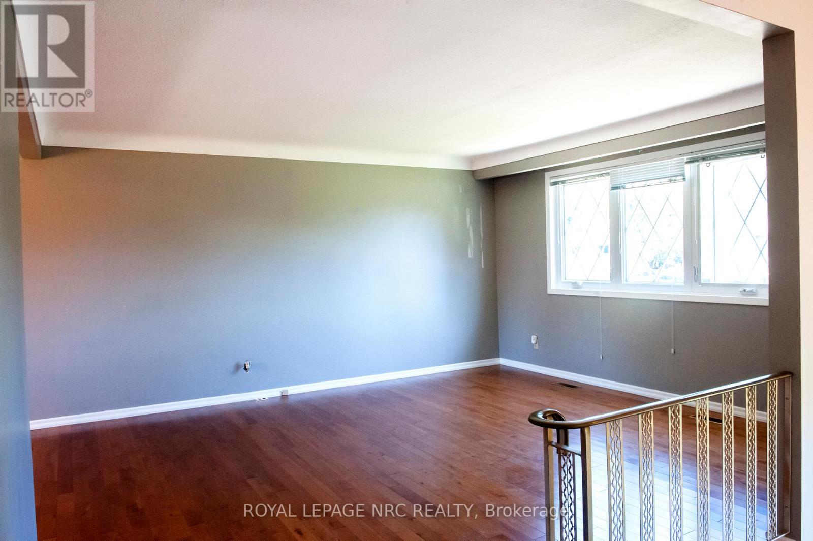 66 Rolling Acres Drive, Welland, Ontario  L3C 3N3 - Photo 18 - X12362308