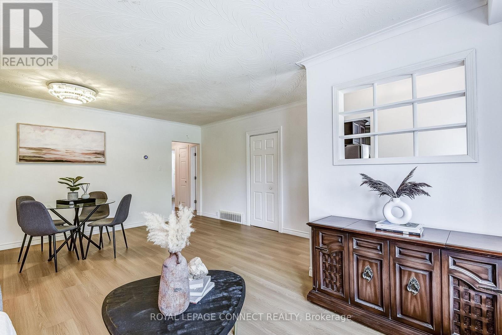 53 Glory Crescent, Toronto, Ontario  M1E 2B9 - Photo 6 - E12381546