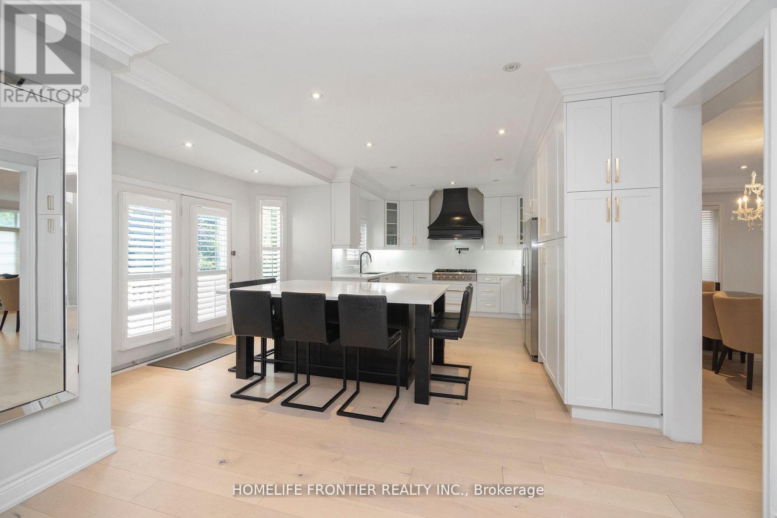 161 Lawrie Road, Vaughan, Ontario  L4J 8N6 - Photo 17 - N12381399