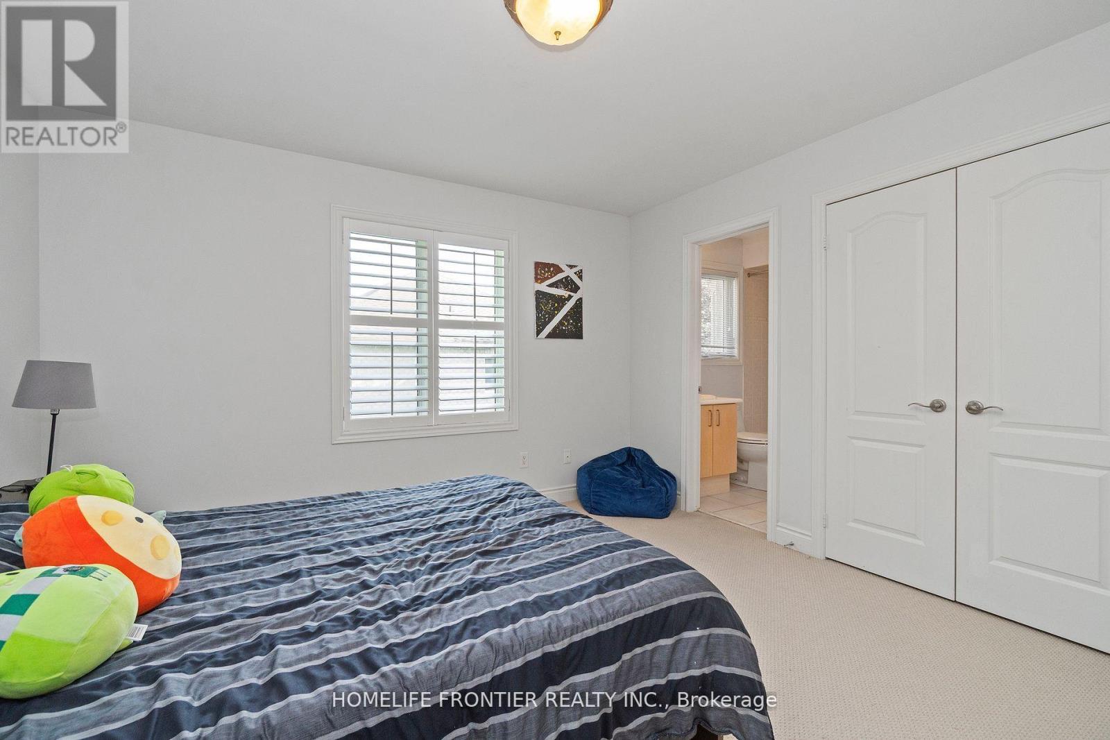 161 Lawrie Road, Vaughan, Ontario  L4J 8N6 - Photo 35 - N12381399