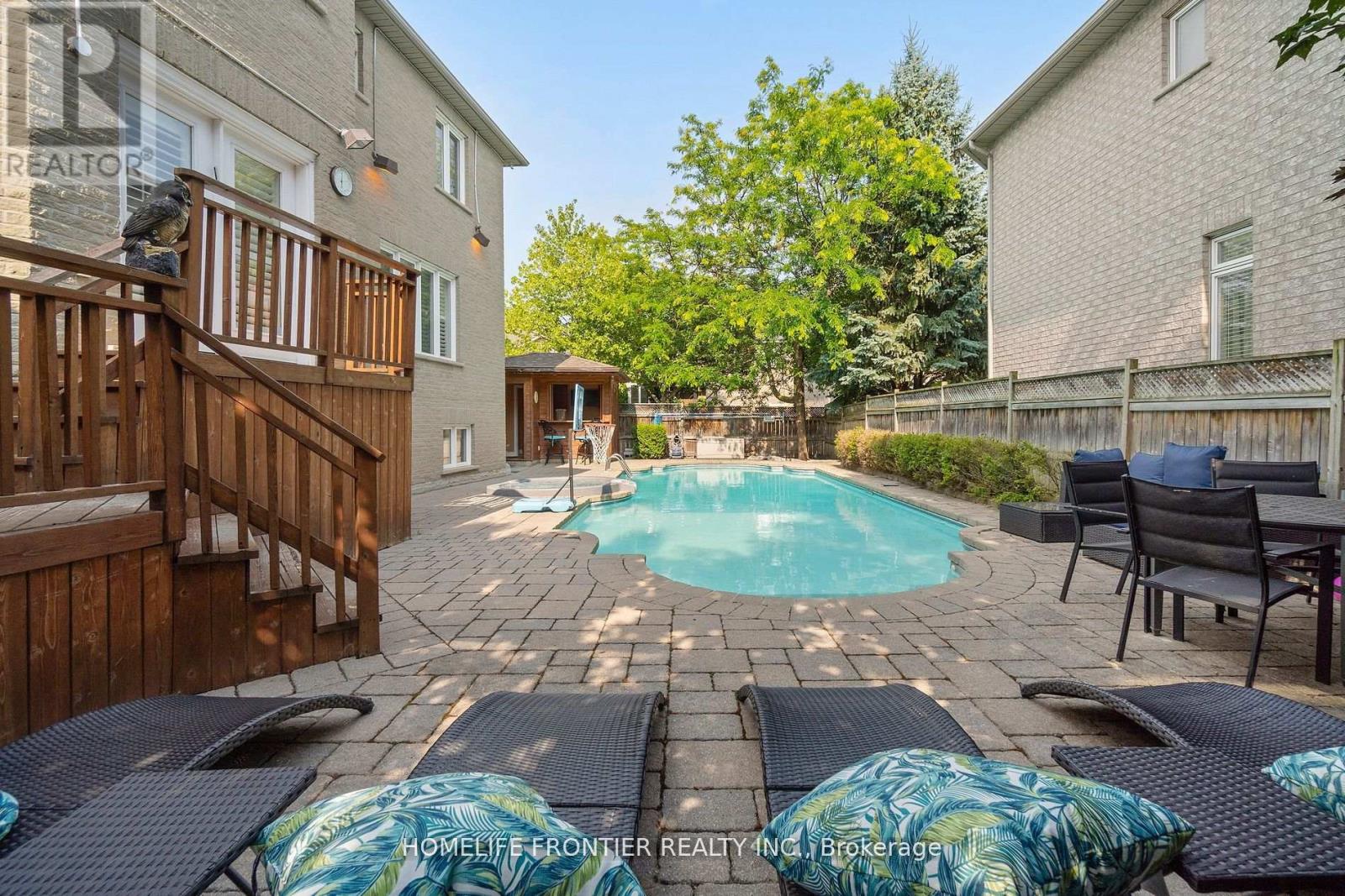 161 Lawrie Road, Vaughan, Ontario  L4J 8N6 - Photo 38 - N12381399