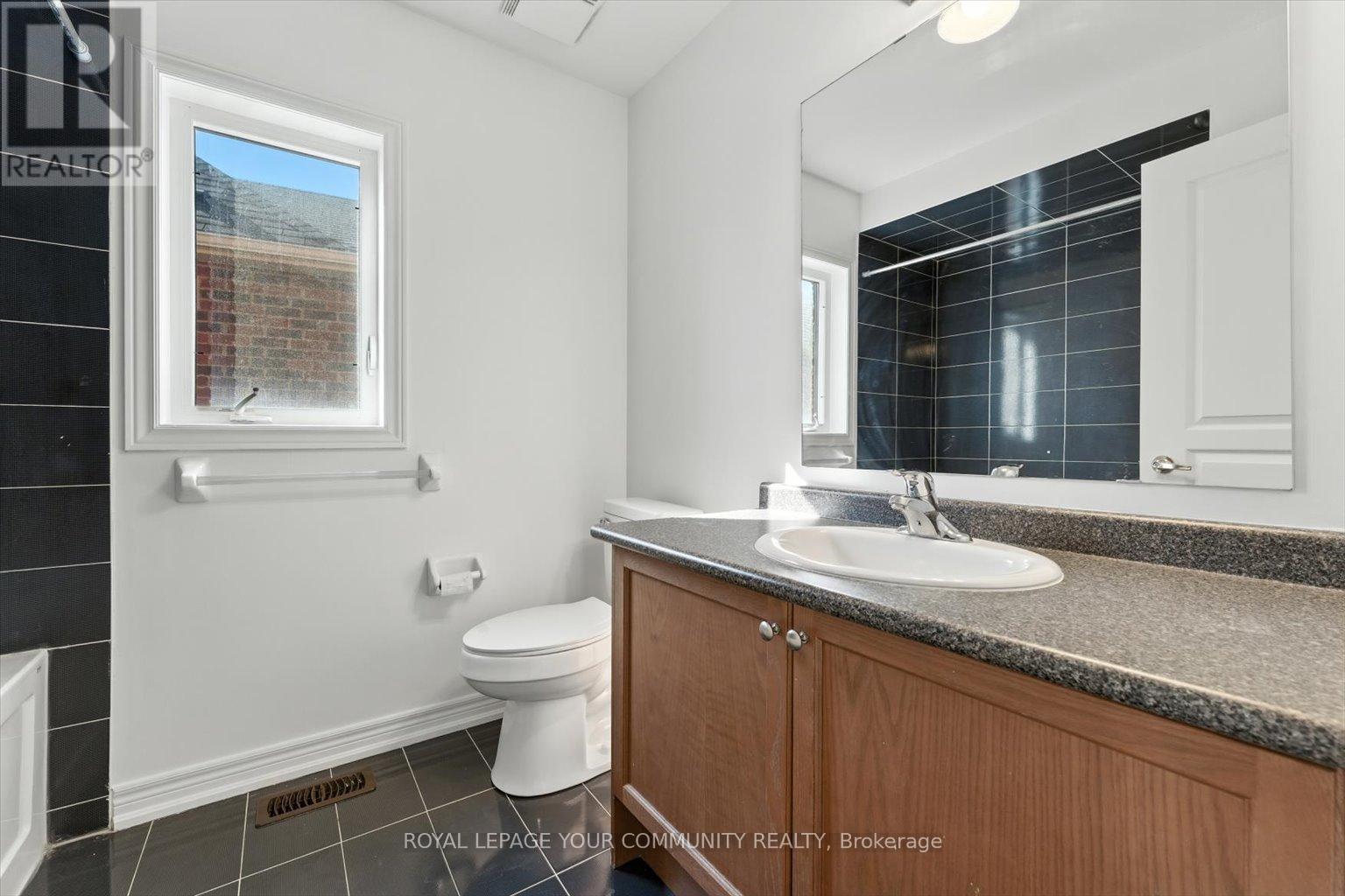 23 Lucida Court, Whitchurch-Stouffville (Stouffville), Ontario  L4A 1S1 - Photo 27 - N12381488