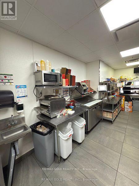 54 B Davis Drive E, Newmarket, Ontario  L3Y 2M7 - Photo 26 - N12381491