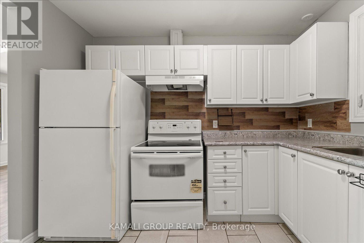 Main - 188 St Vincent Street, Barrie, Ontario  L4M 3Z4 - Photo 11 - S12381550