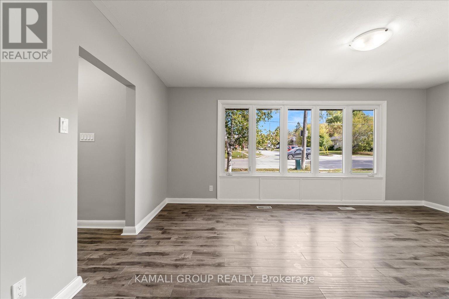 Main - 188 St Vincent Street, Barrie, Ontario  L4M 3Z4 - Photo 6 - S12381550