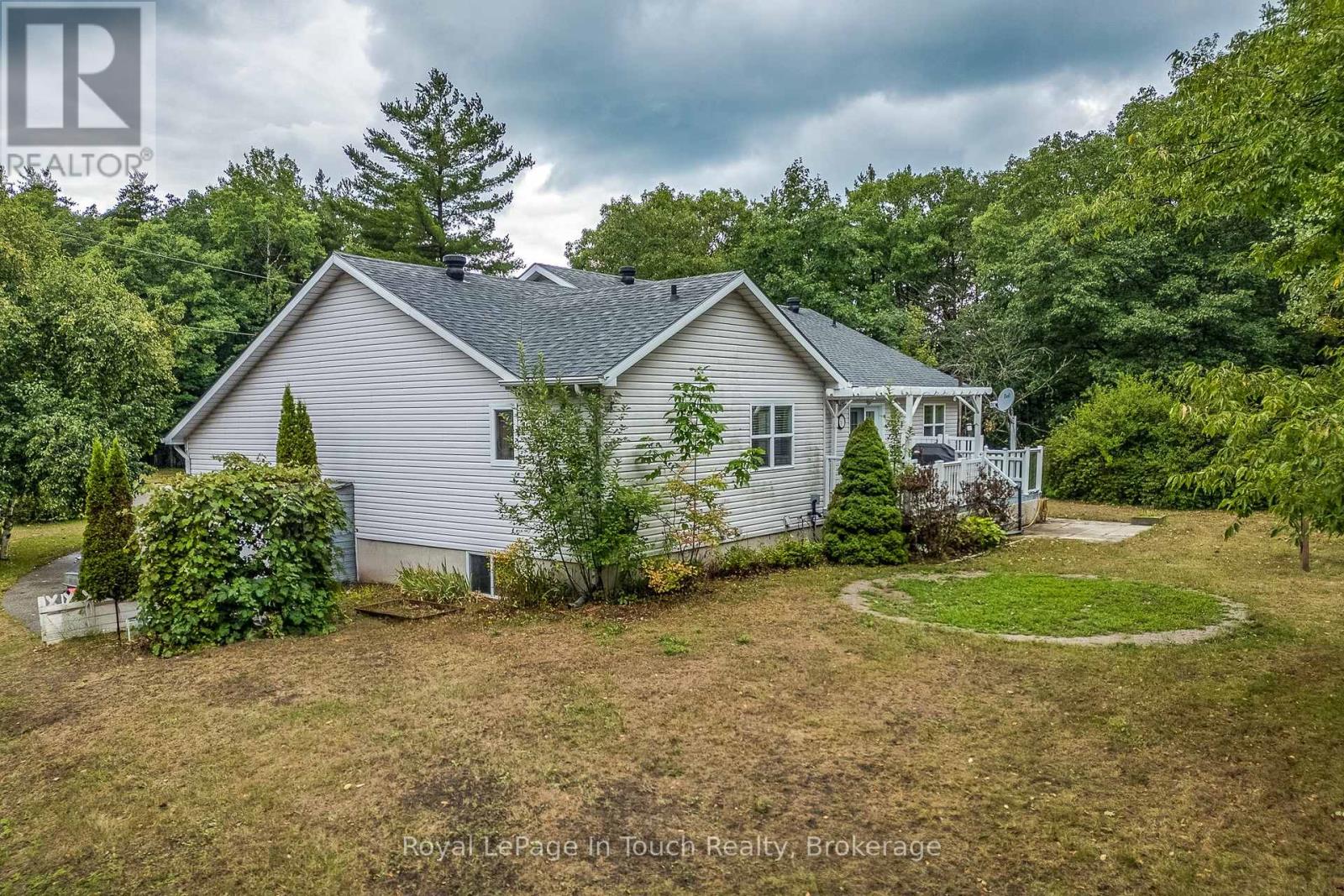 Property at 59 STOCCO CIRCLE image 2