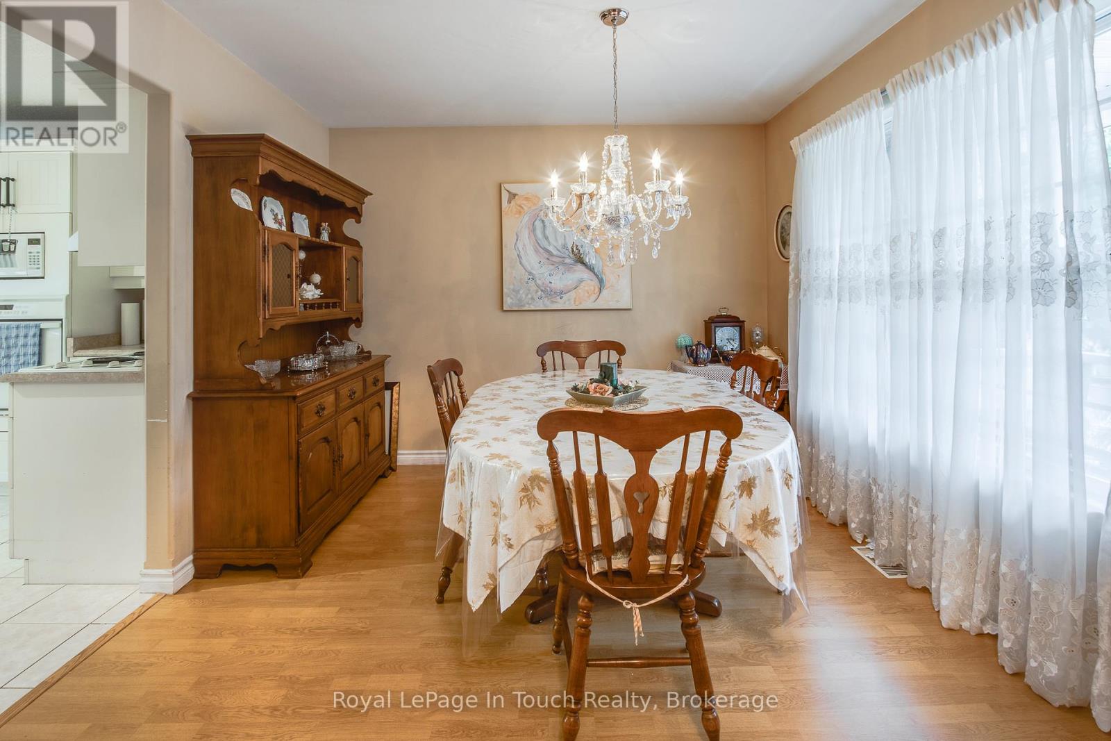 59 Stocco Circle, Tiny, Ontario  L0L 2T0 - Photo 6 - S12381714