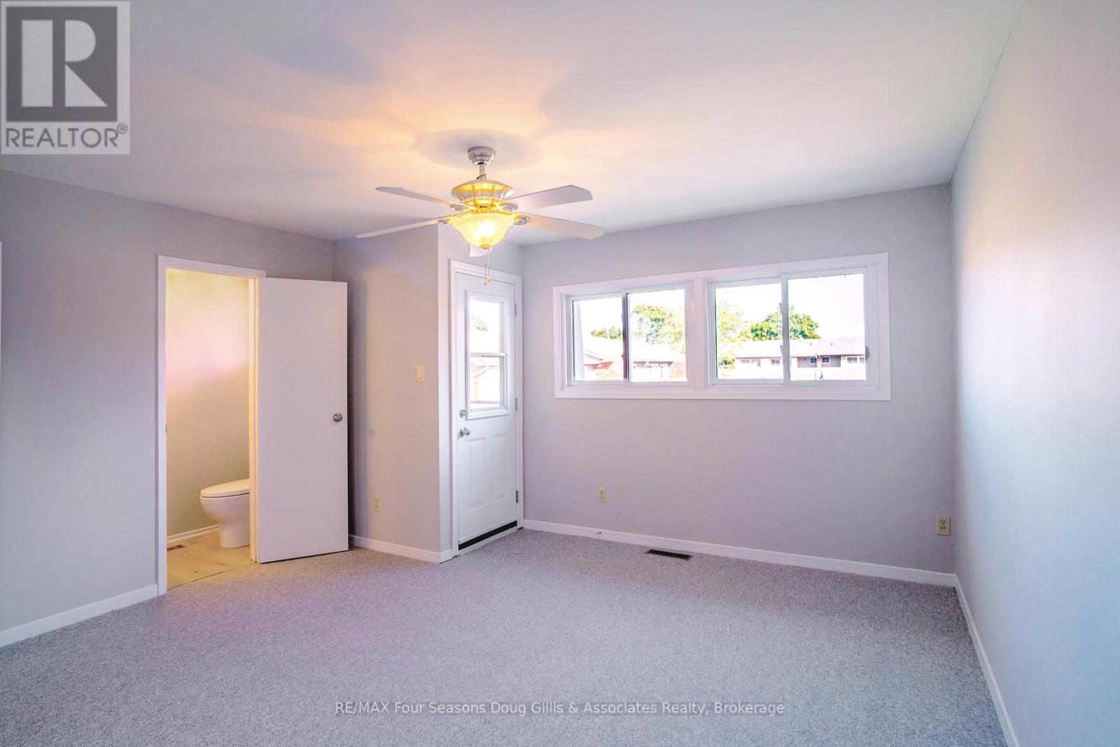 601 Tenth Street, Collingwood, Ontario  L9Y 4K6 - Photo 13 - S12381759