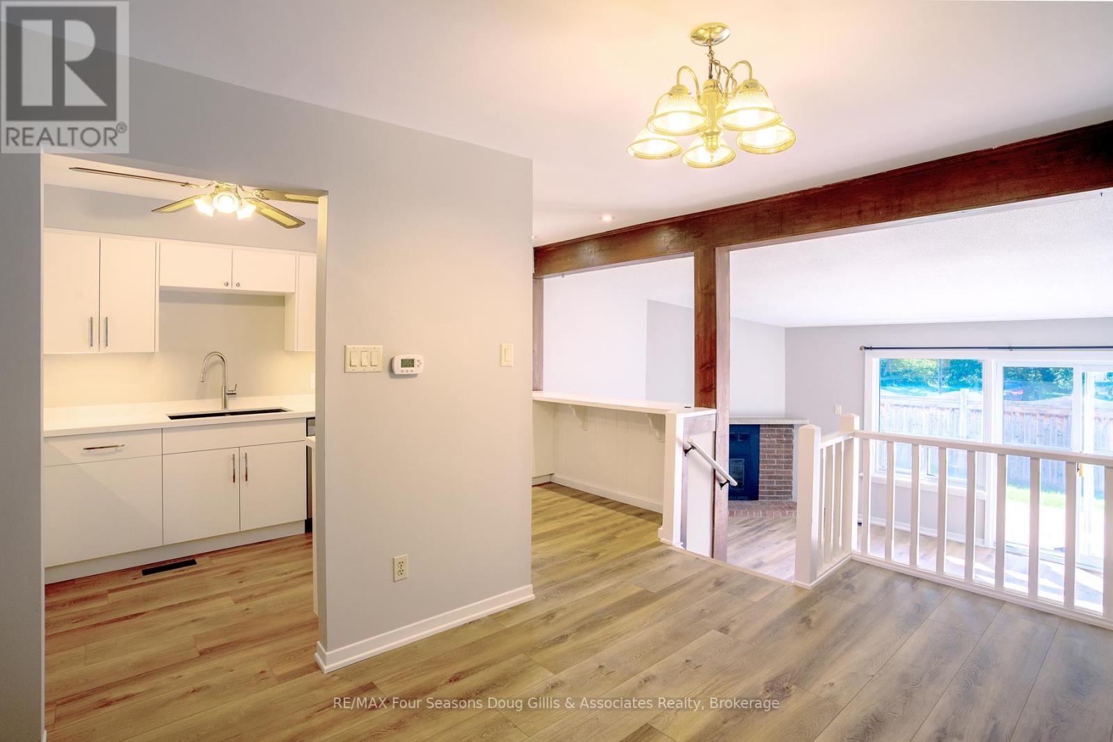 601 Tenth Street, Collingwood, Ontario  L9Y 4K6 - Photo 21 - S12381759