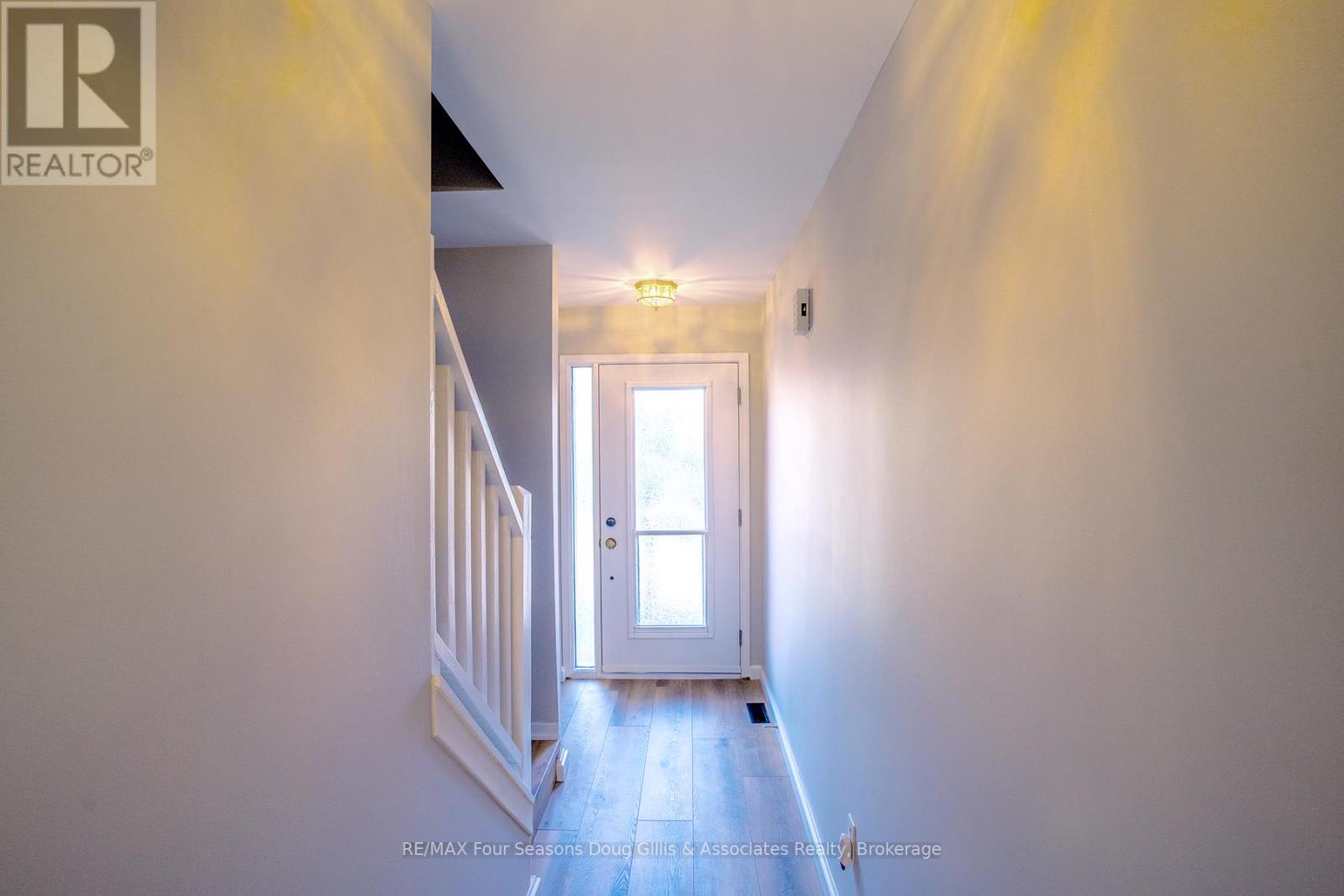 601 Tenth Street, Collingwood, Ontario  L9Y 4K6 - Photo 33 - S12381759