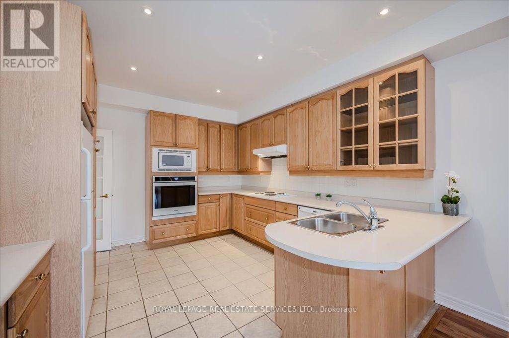 19 - 1267 Dorval Drive, Oakville (Ga Glen Abbey), Ontario  L6M 3Z4 - Photo 14 - W12381481