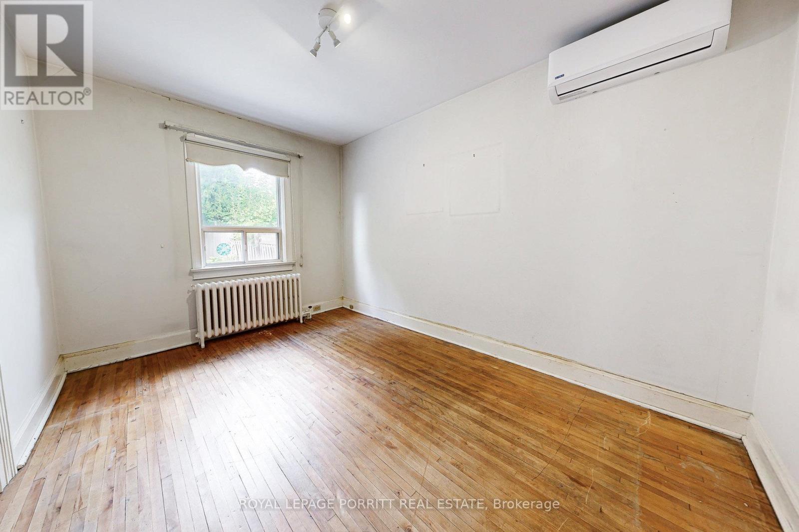 18 Stephen Drive, Toronto, Ontario  M8Y 3M6 - Photo 25 - W12381524