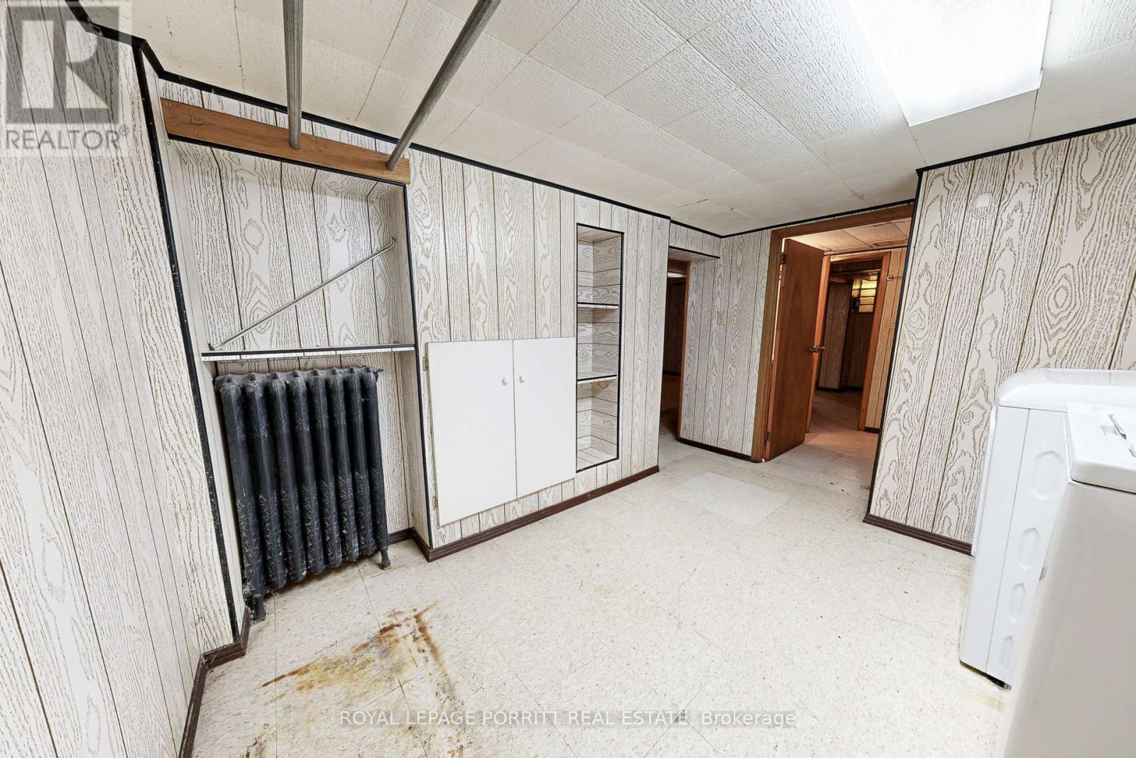 18 Stephen Drive, Toronto, Ontario  M8Y 3M6 - Photo 35 - W12381524