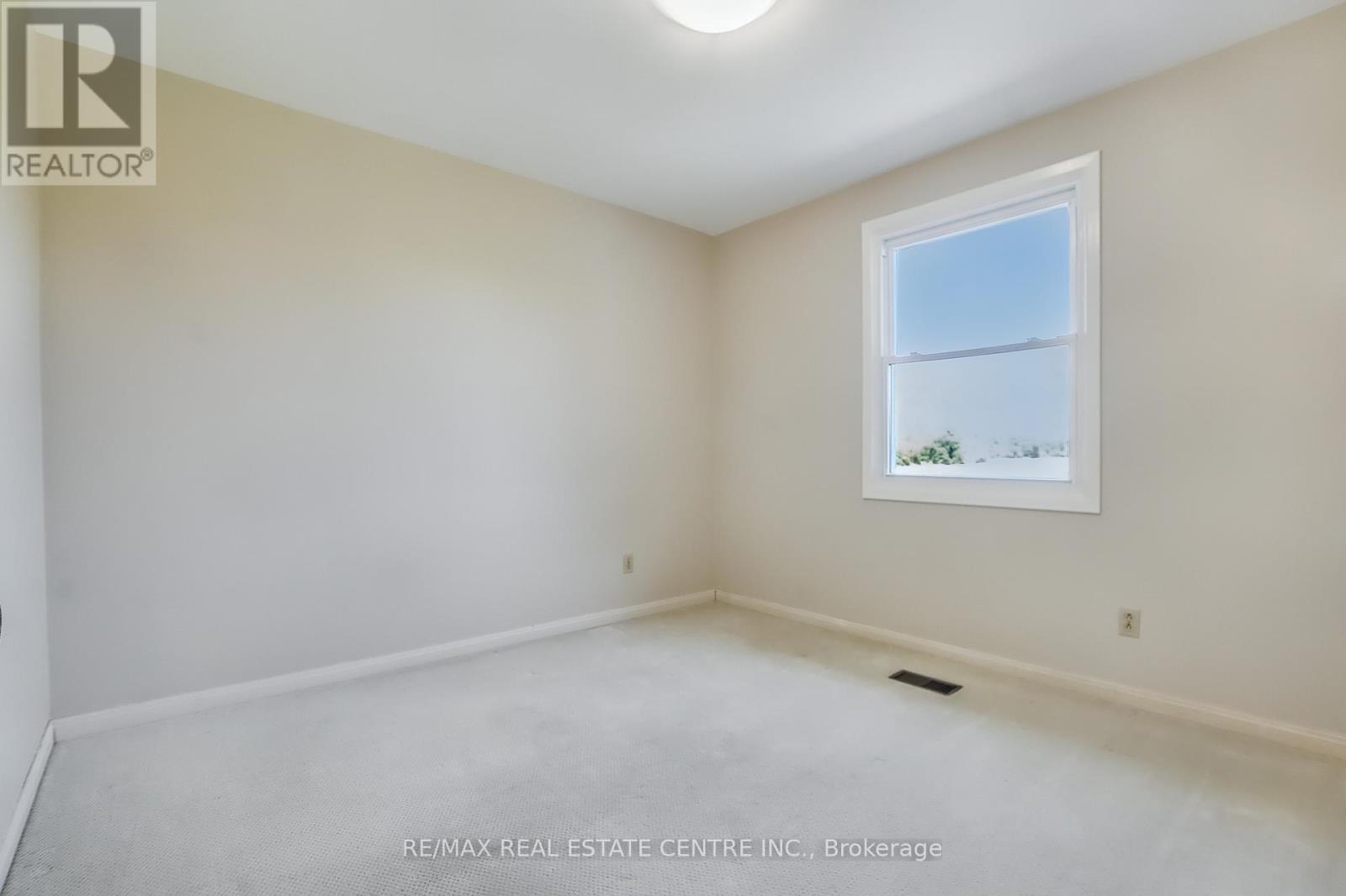 2151 No 1 Side Road, Burlington, Ontario  L7P 0S3 - Photo 31 - W12381530