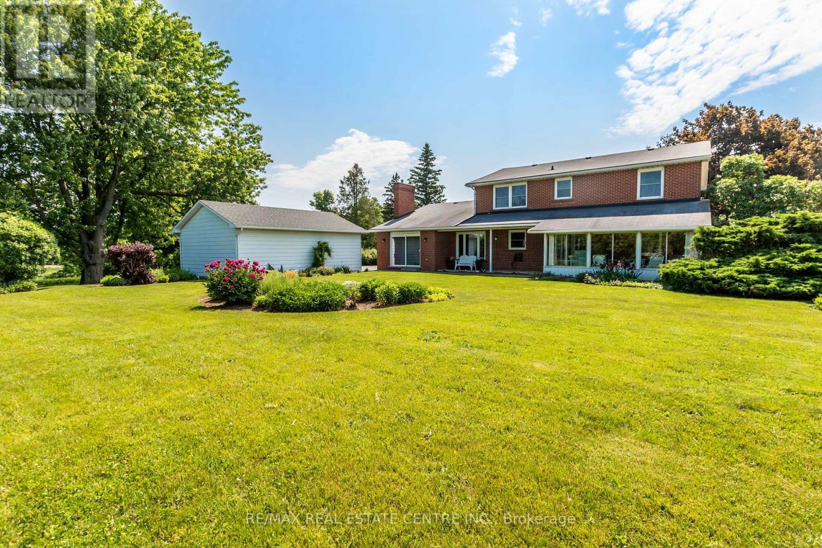 2151 No 1 Side Road, Burlington, Ontario  L7P 0S3 - Photo 40 - W12381530