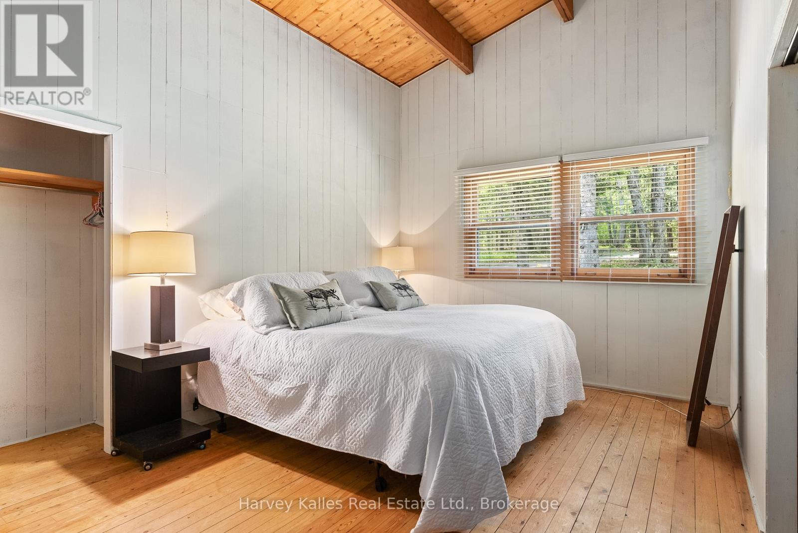 1033 Scott Lane, Lake Of Bays, Ontario  P1H 2J6 - Photo 20 - X12381717