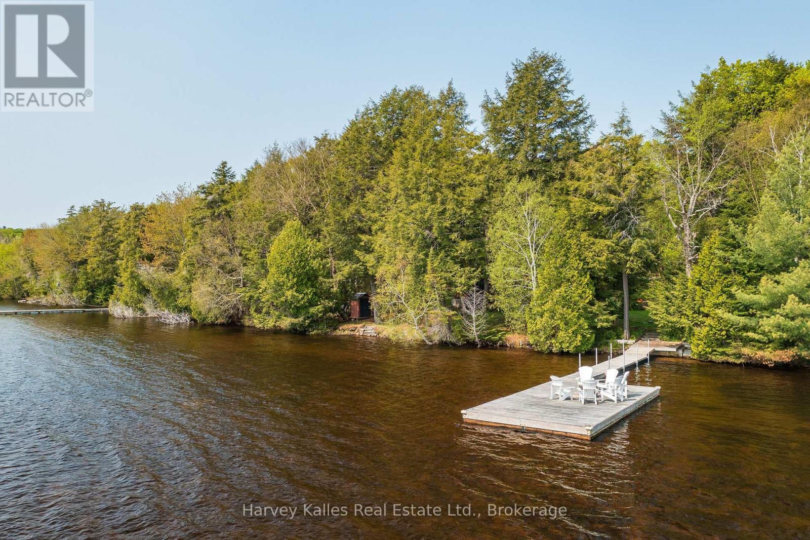 1033 Scott Lane, Lake Of Bays, Ontario  P1H 2J6 - Photo 29 - X12381717