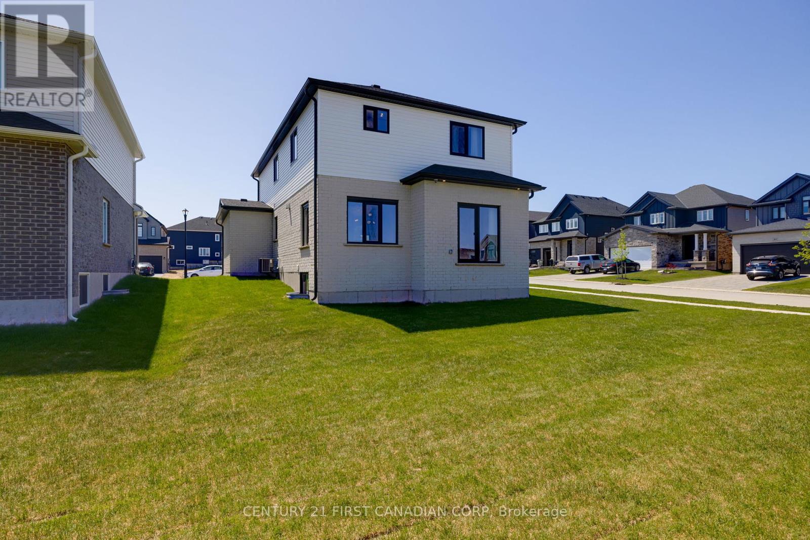 133 Basil Crescent, Middlesex Centre, Ontario  N0M 2A0 - Photo 30 - X12381706