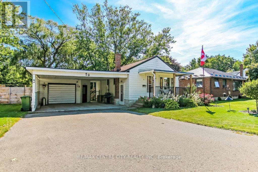 26 Brock Street, St. Thomas, Ontario  N5P 2B2 - Photo 2 - X12381810