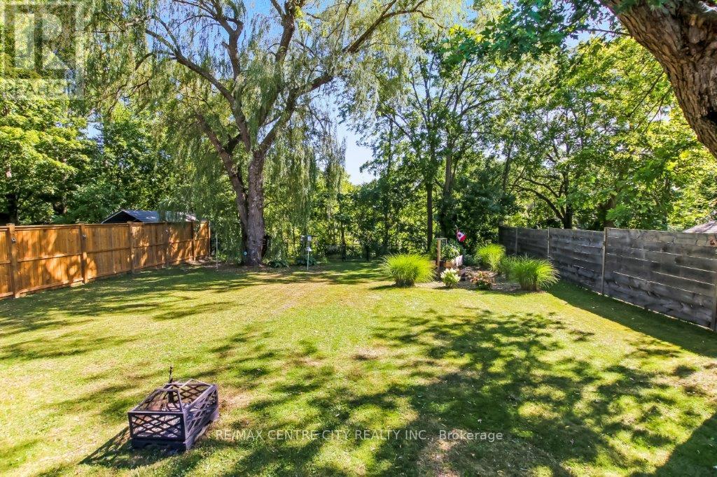 26 Brock Street, St. Thomas, Ontario  N5P 2B2 - Photo 24 - X12381810